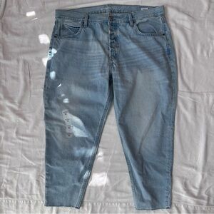 Old Navy Women's High-Waisted Slouchy Taper Ankle Jeans SZ 16 Button Fly